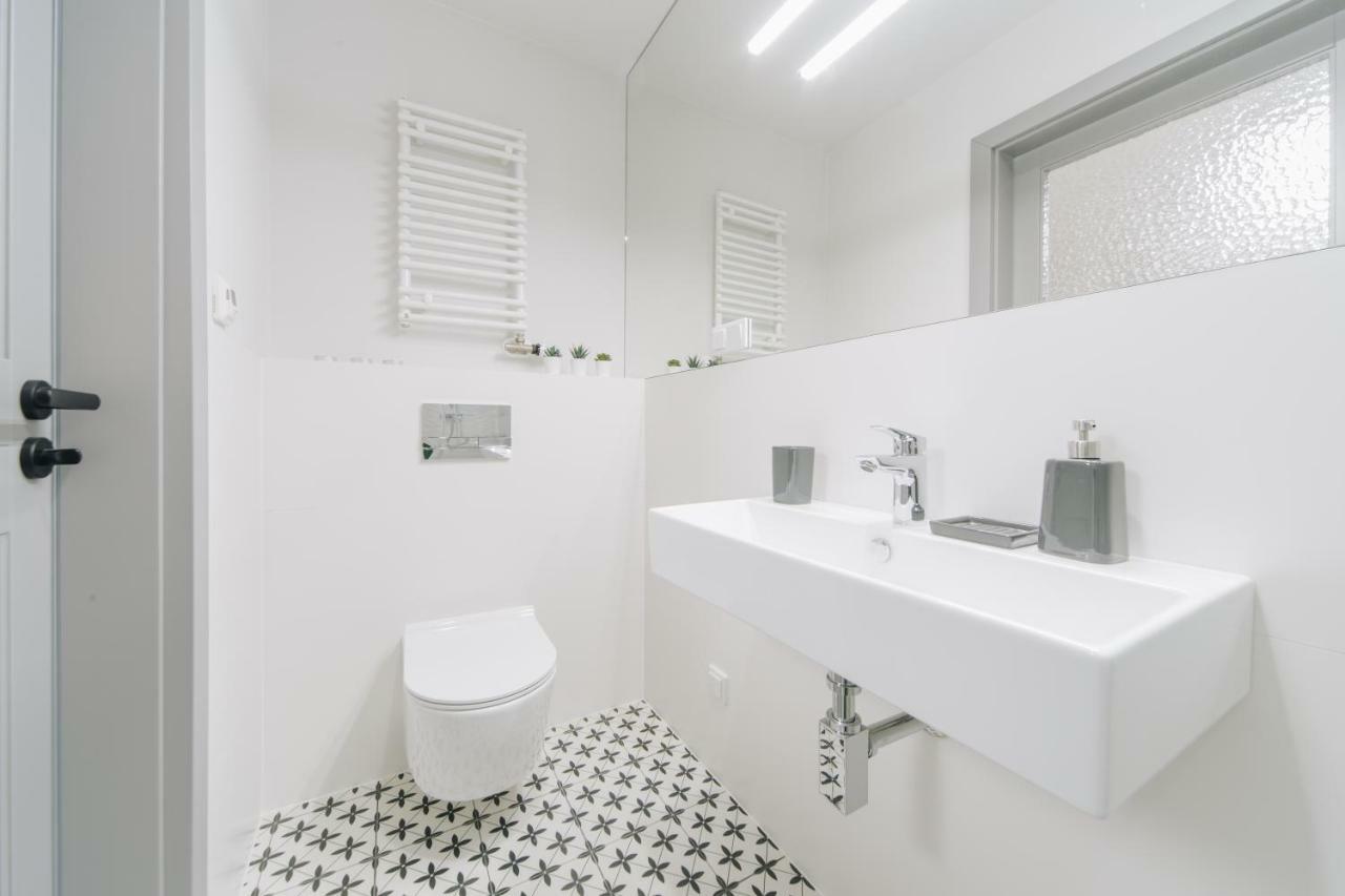 M5 Main Square Stylish One Bedroom